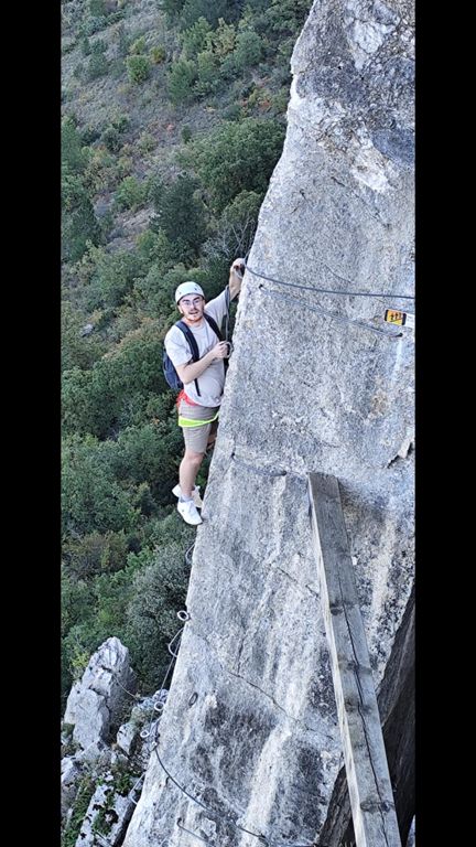 Via Ferrata  avec les fistons parcours gris pour se preparer