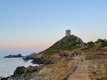 Moonrise, sunset & breakfast 🌅