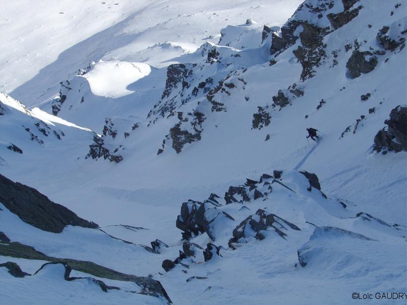 A mi-couloir