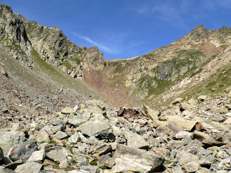 Au loin le col de la Colombière
