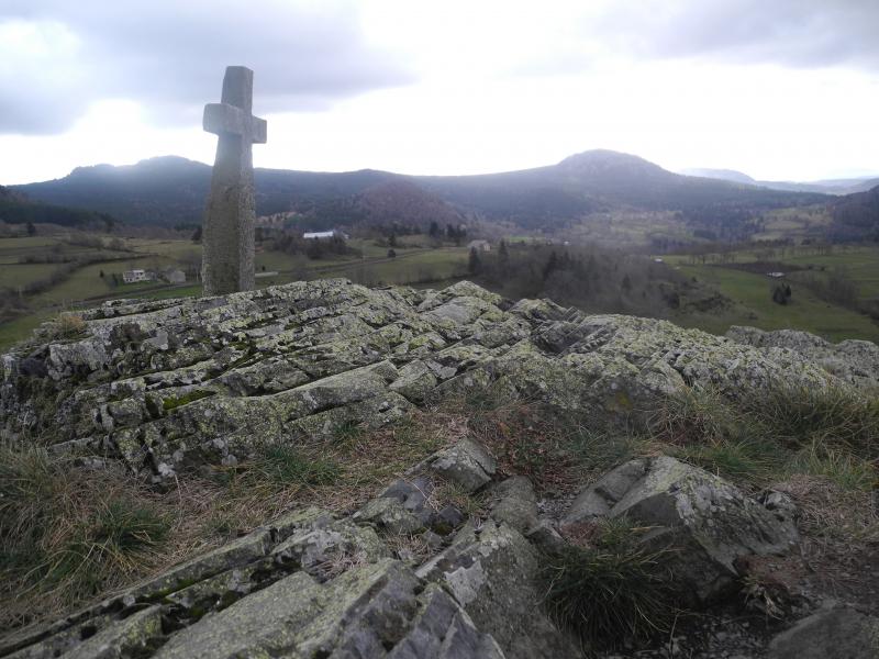 Au sommet du rocher de QueyriÃ¨res