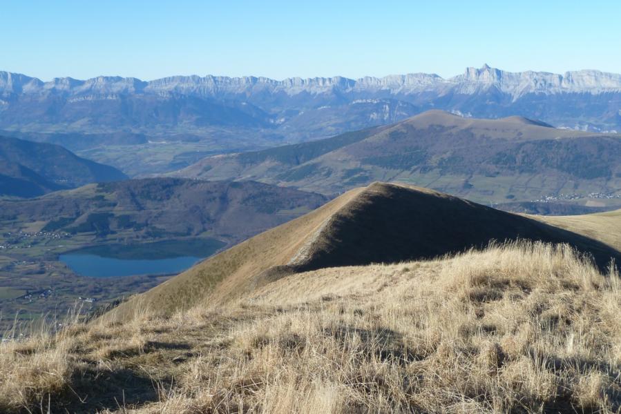 Au sommet, vue sur le lac de laffrey