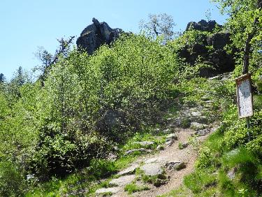 AccÃ¨s au sommet par les dalles