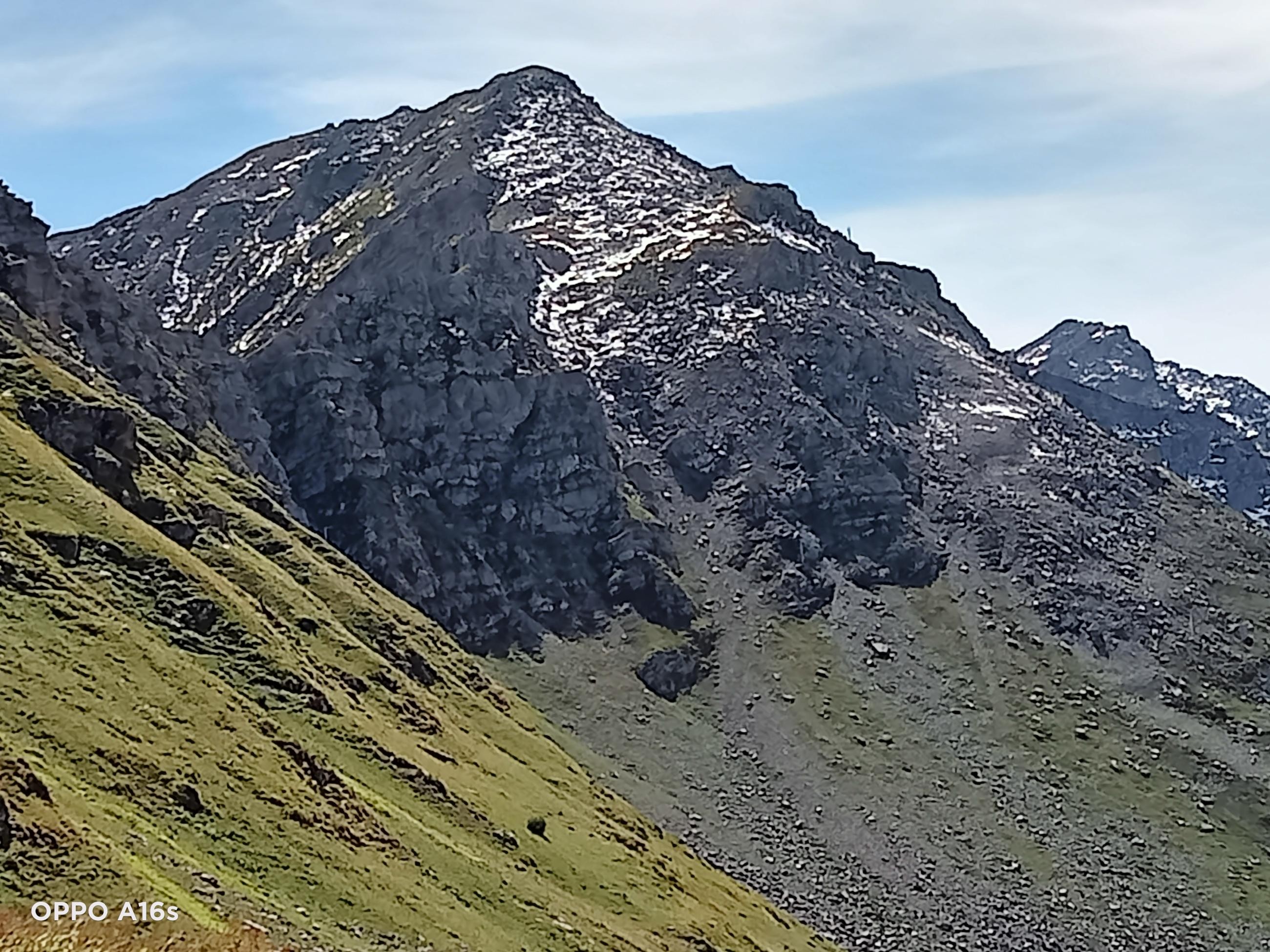 Accès au sommet du Merbelay par son versant N-O