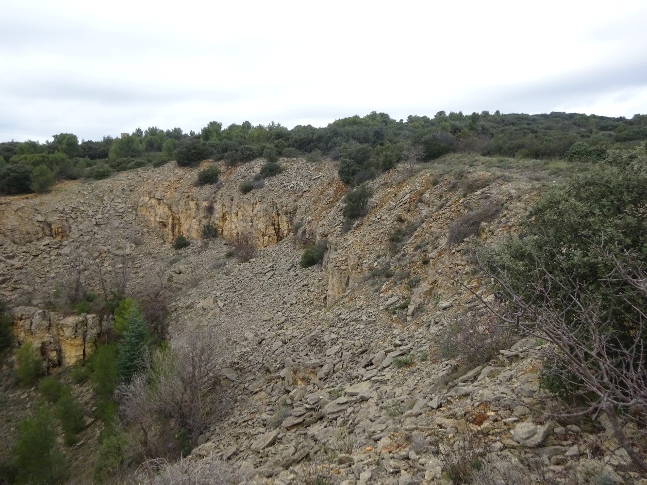 Ancienne carriÃ¨re de Mornas