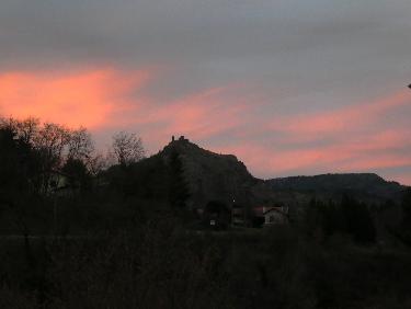 Au retour, la nuit tombe sur le chÃ¢teau d Artias