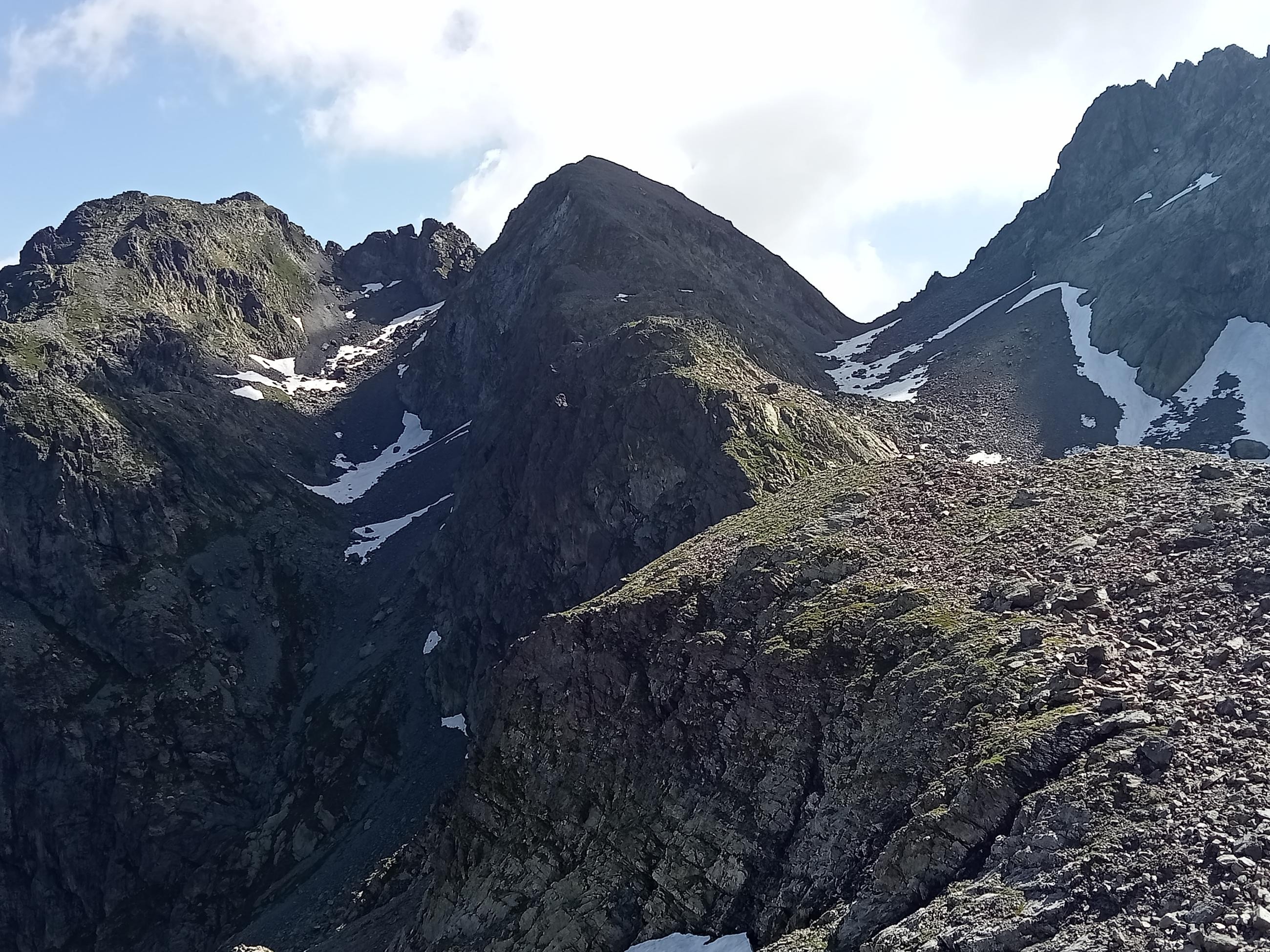 Au centre la Pointe Centrale Sud du Ferrouillet