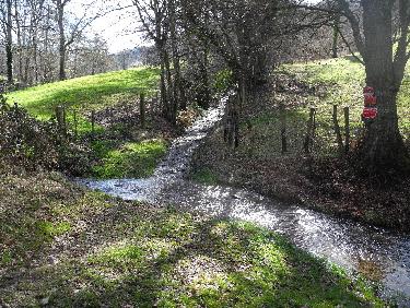 Aux RiviÃ¨res, le guÃ©... et le chemin-ruisseau Ã  remonter en face