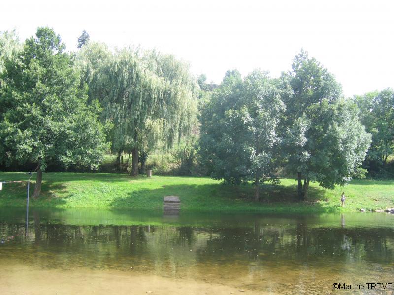 Baignade à Retourtour entre Désaignes et Lamastre