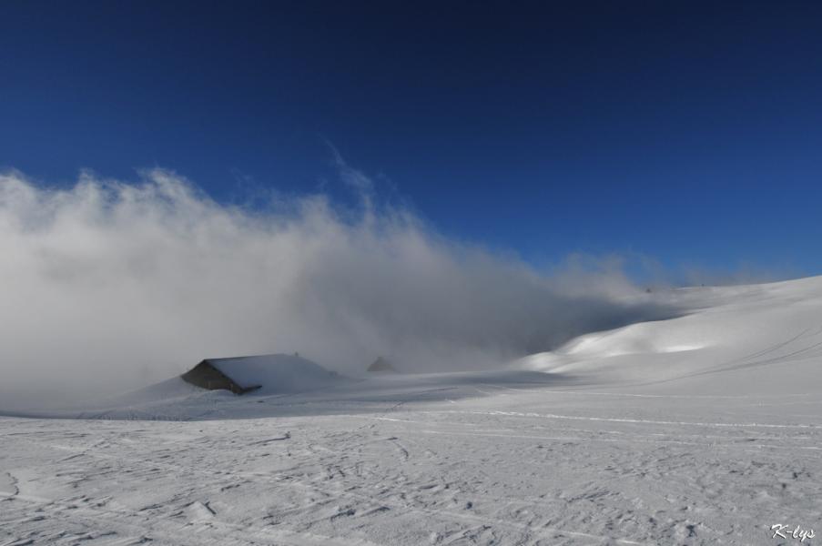 Bergerie entre neige et nuages