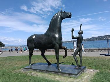 Belle sculpture équestre 