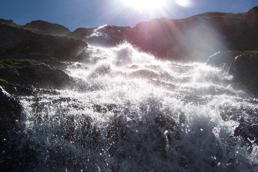 Cascade sous le lac du vallon