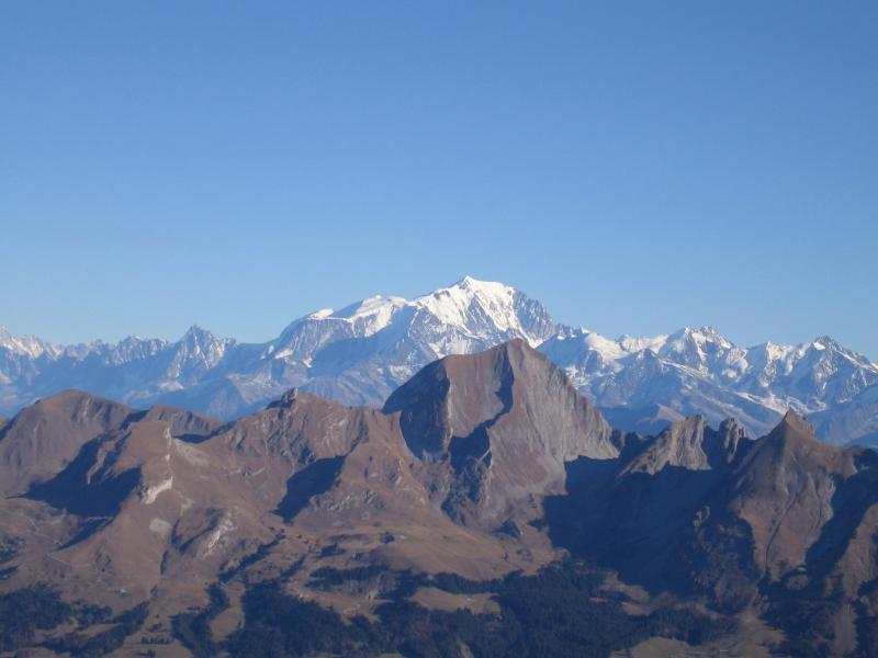 Charvin dans l'alignement du Mt Blanc