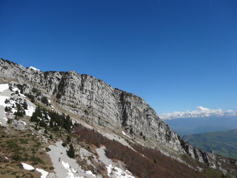 Crête sud rocher de Chalves