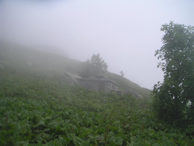 cabane des Muandes et brouillard