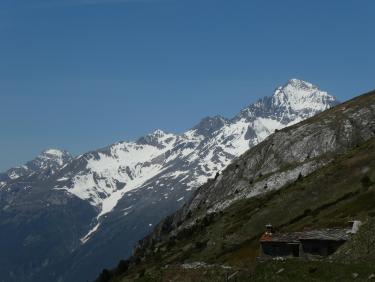 Chapelle Saint Antoine/refuge de Vallonbrun par les Grattais