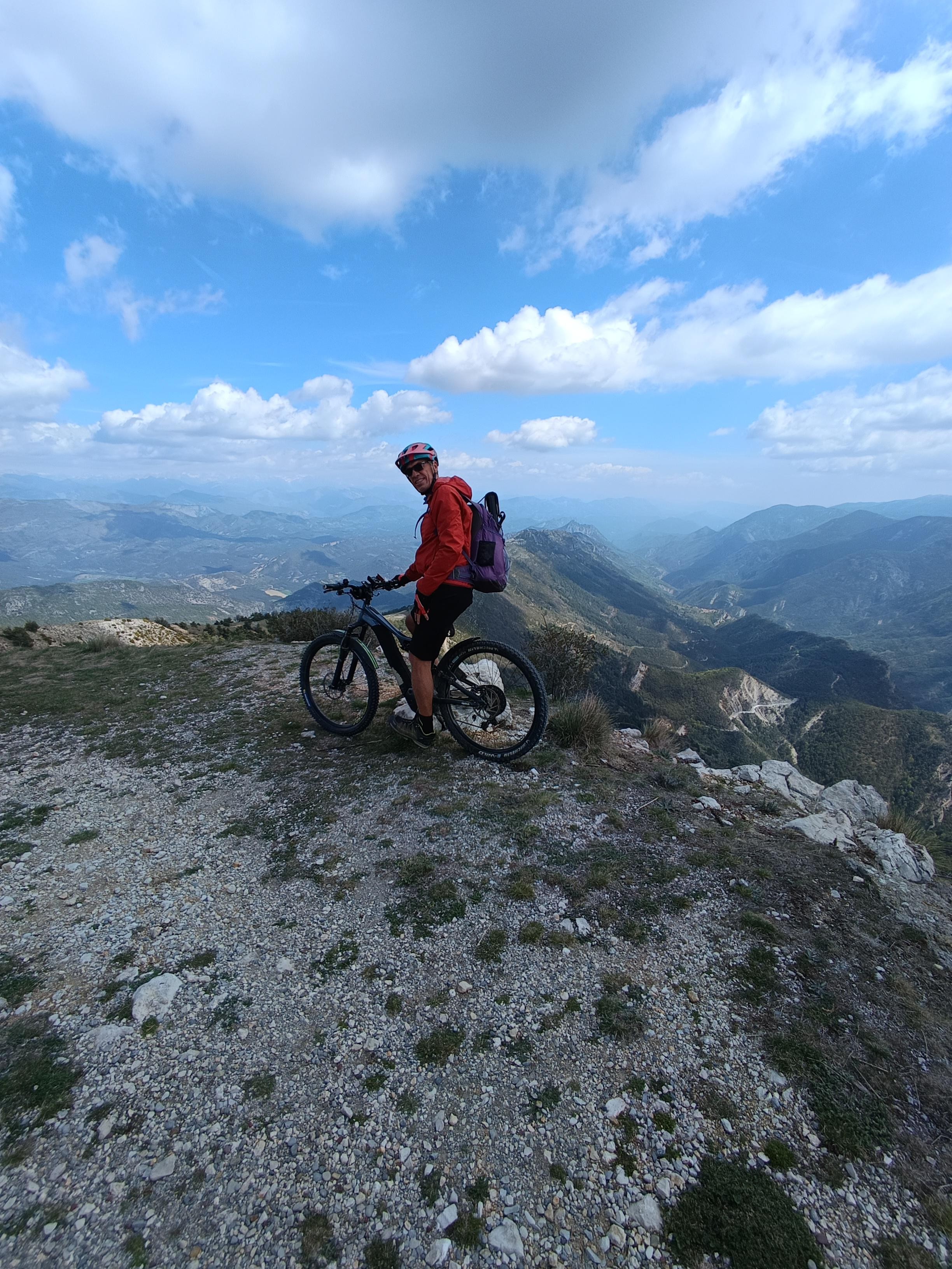 Les chemins du soleil en vtt (du Bugey à la mer)