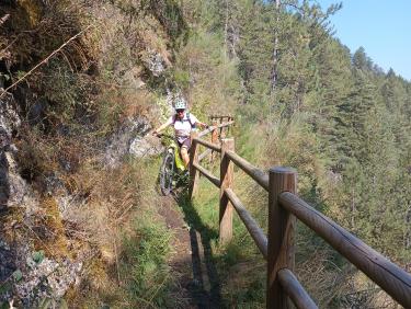 Les chemins du soleil en vtt (du Bugey à la mer)