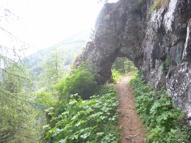 Par le chas de lâ€™aiguille