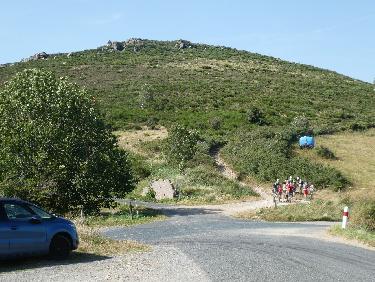 Croix du Planil : vue arriÃ¨re vers le dÃ©bouchÃ© du GR (et le ChÃ¢telard)