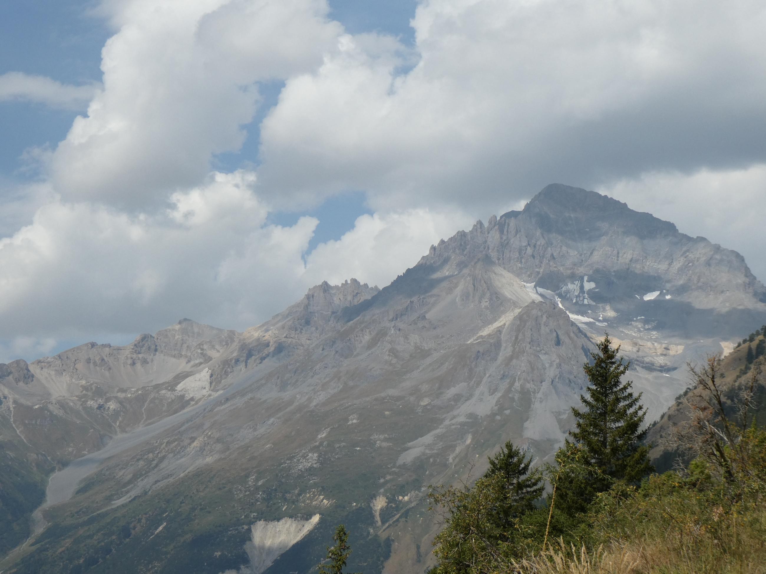 Le Cuchet depuis Bessans, descente par Pré Camois et les Fontaines.