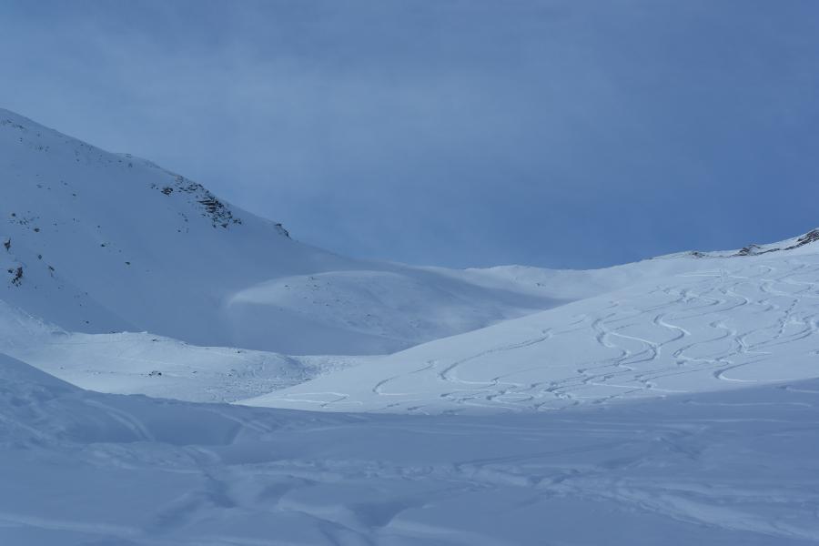 De belles traces à faire sous le col.