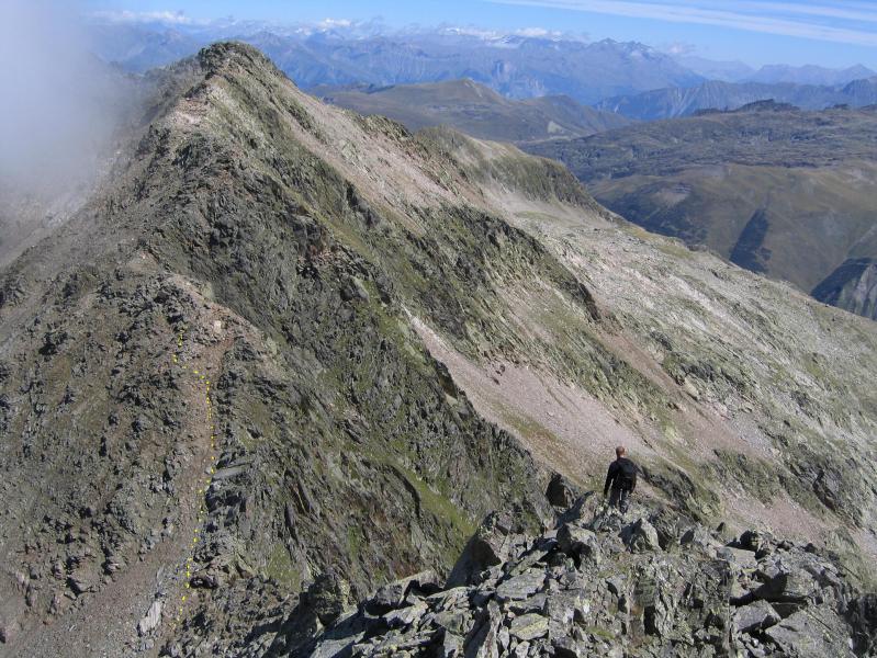 Début de la descente du pic des Eustaches