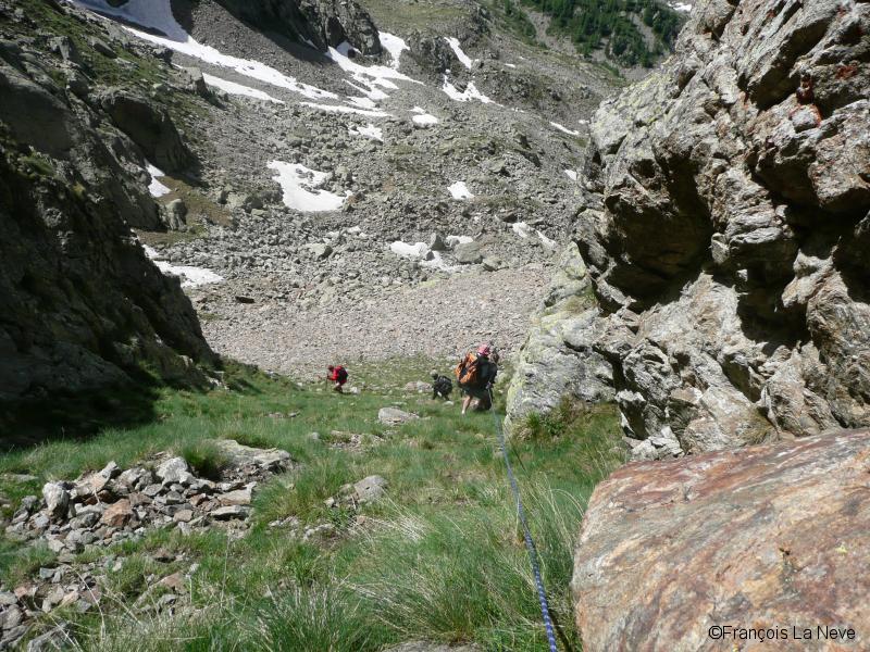 Descente de la Brèche du Cayre de la Madone