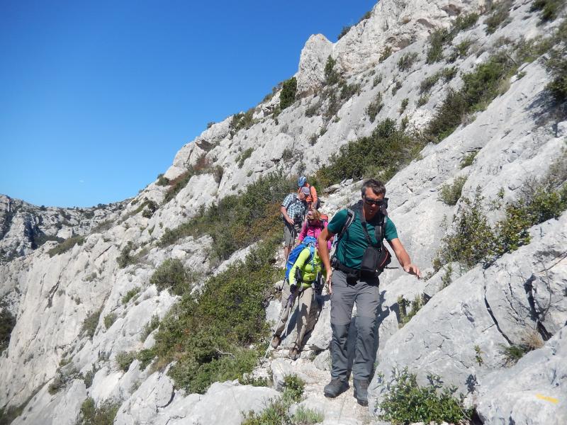 Descente vers les Trois Arches