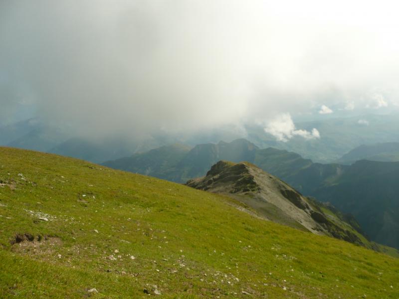 Du sommet la vue est un peu bouchée par les cums