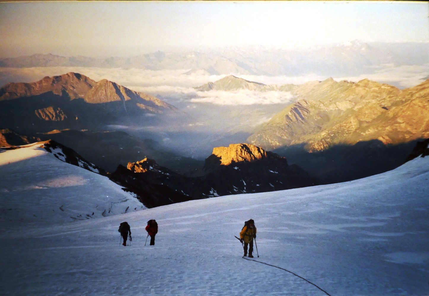 Dans la montÃ©e au Col FÃ©lik (vue arriÃ¨re)