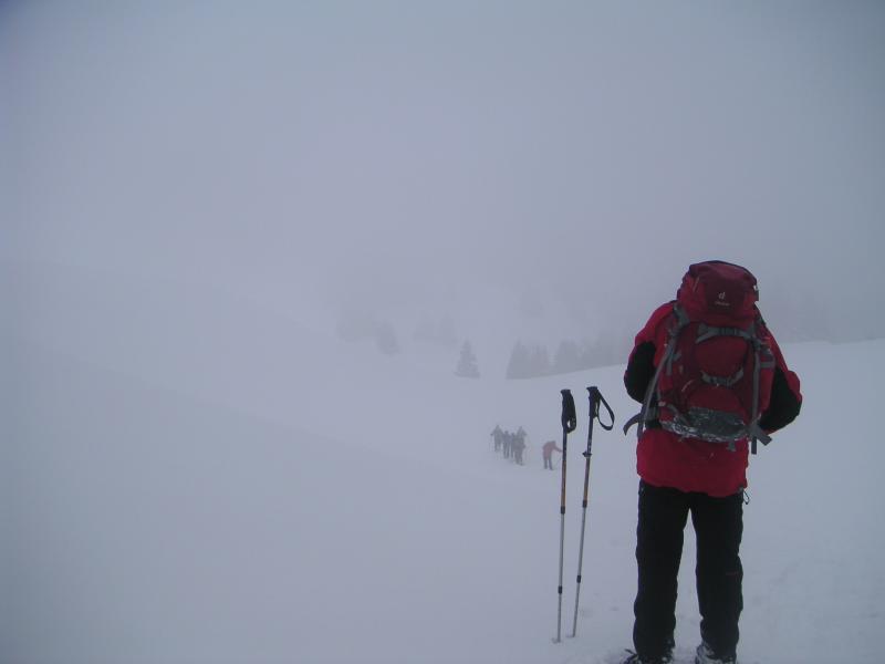 dans le brouillard du col