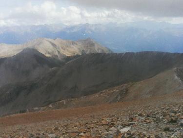 de G Ã  D : pic de pied-brun,col de reyssas, crÃªte de vallon pion...dans l&apos;ombre