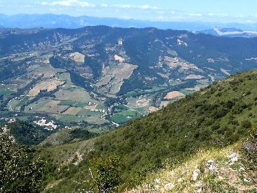 Thoard, Vaumuse, Montagne de la Baume depuis la descente de la crÃªte
