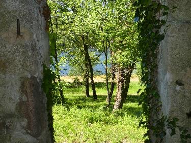 Derrière la chapelle, la plage !