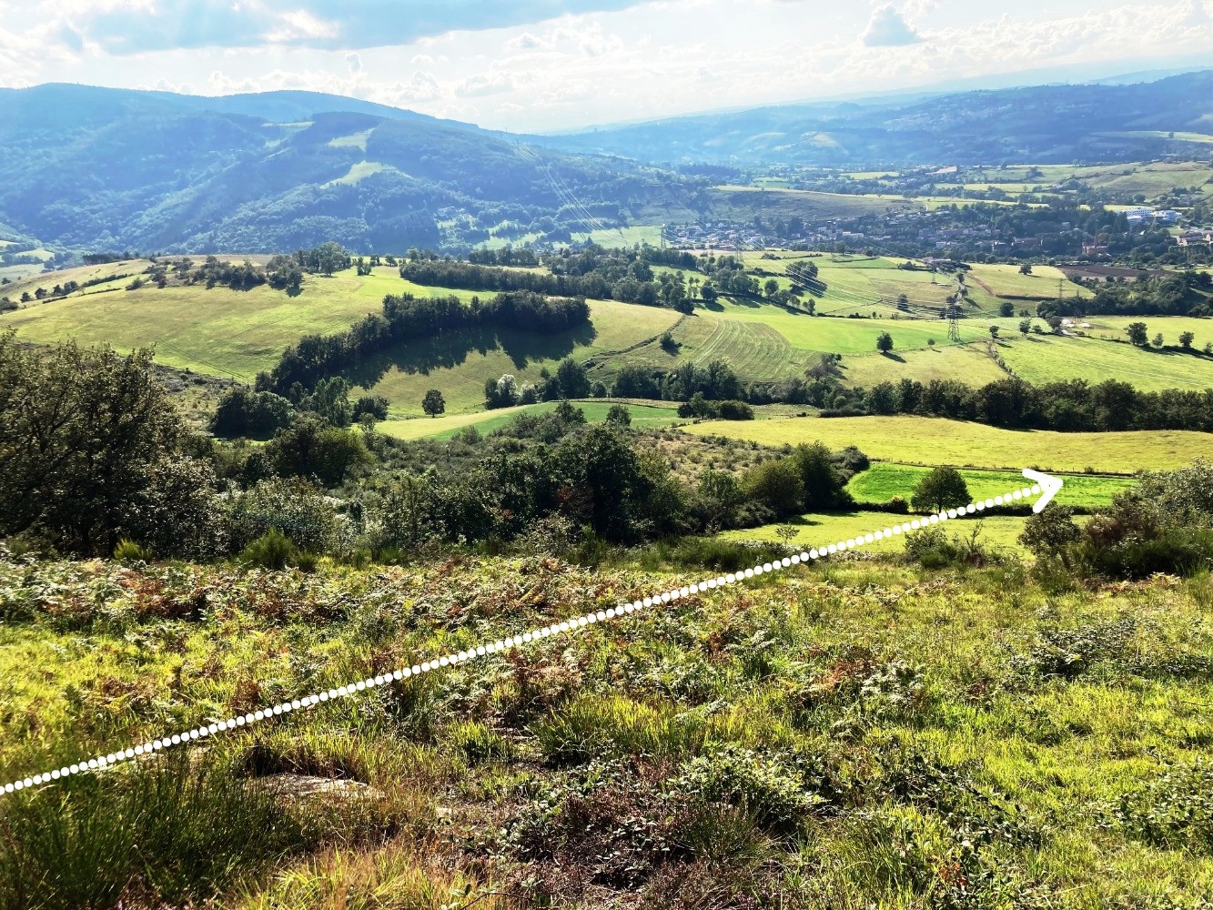 Descente facile du sommet 698 ves le GR7 (photo du 17.9.)