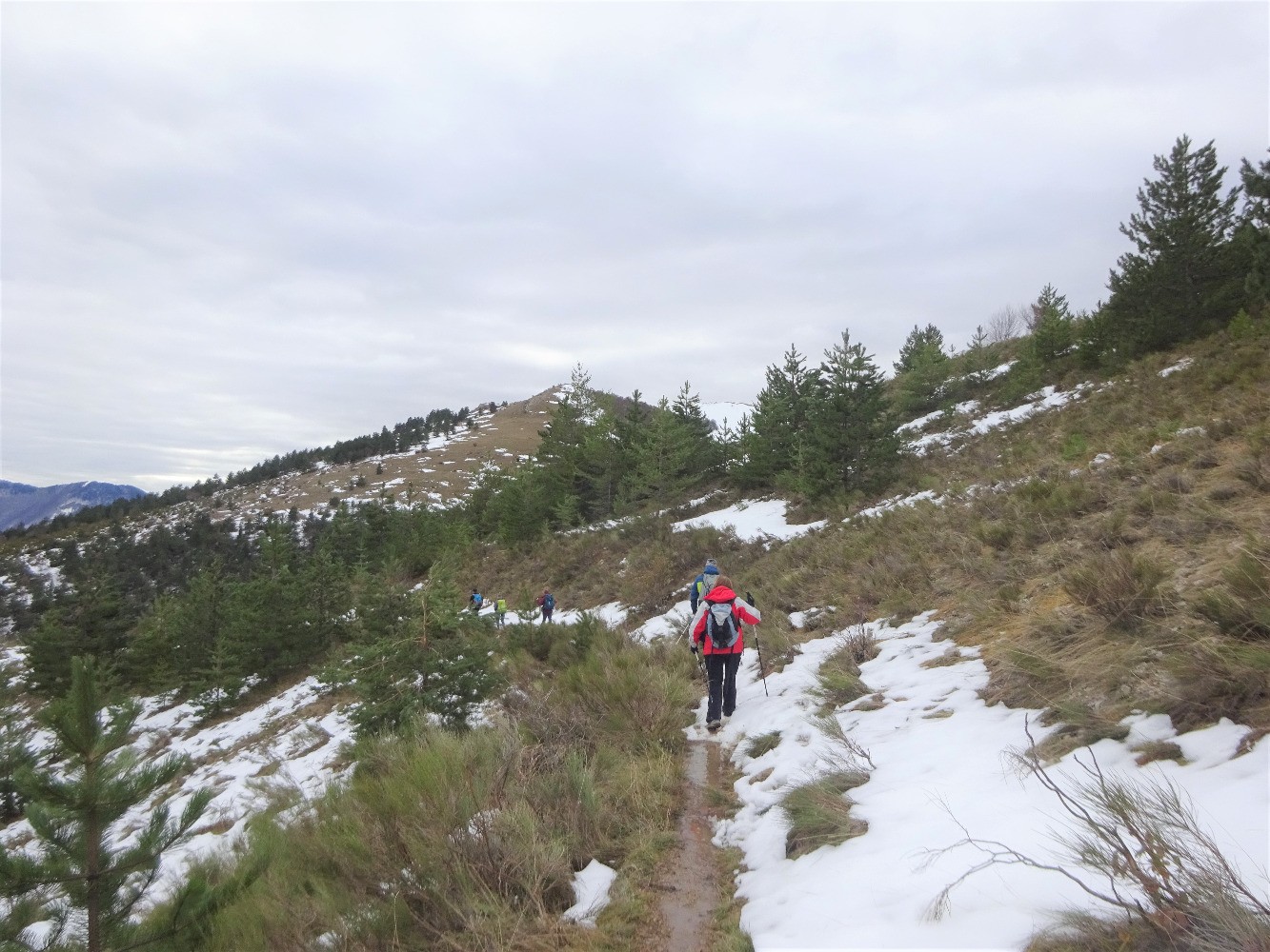 Descente vers le col St-Pierre