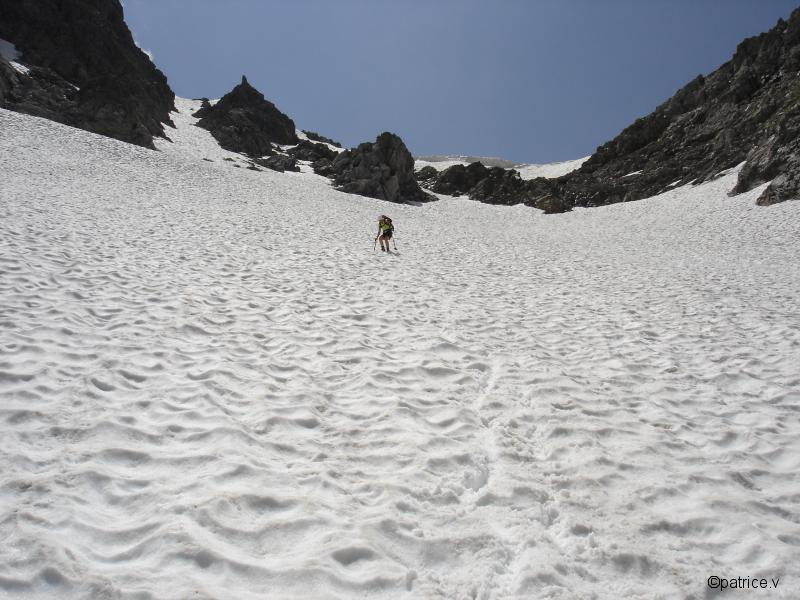 1er j - descente du névé sous le col