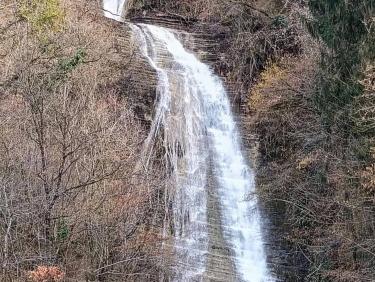 Deux rails de poudre