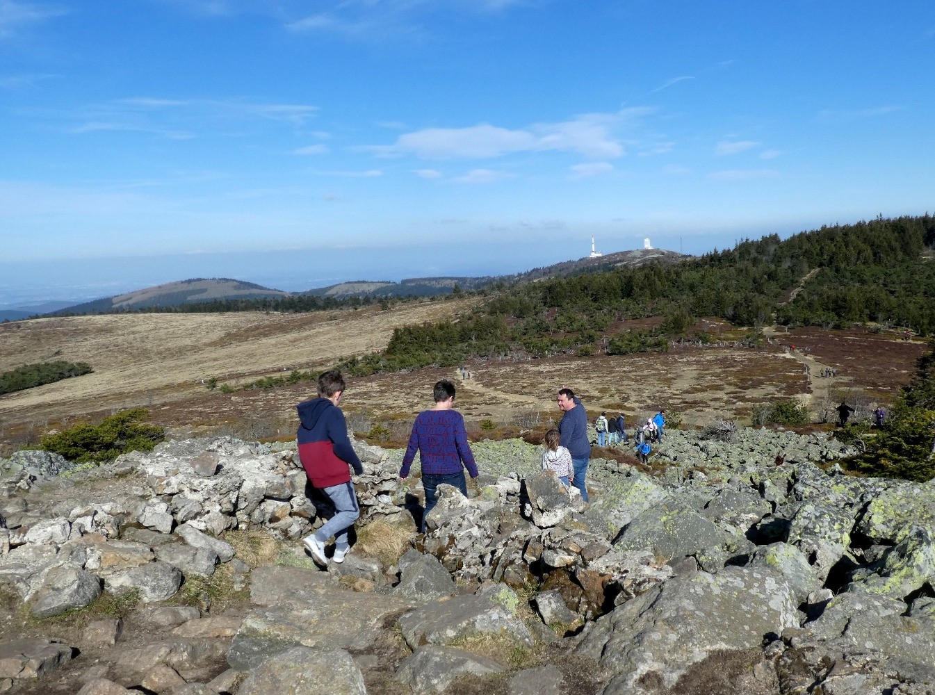Du Crêt de la Perdrix vers les Alpes (invisibles aujourd'hui)