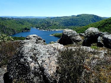 Du point haut de la crête : le port de St-Victor