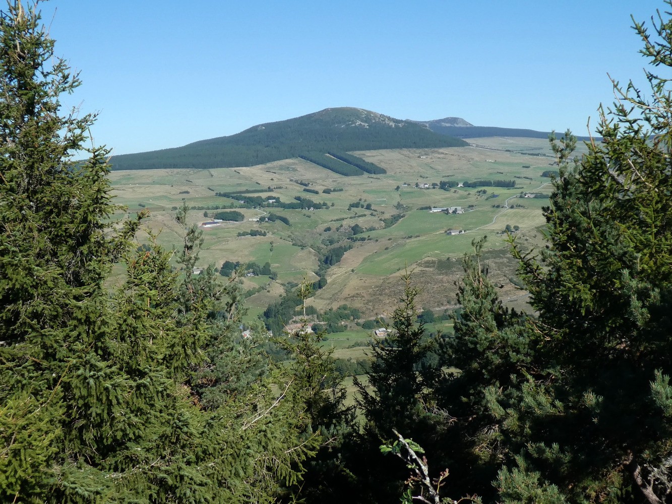 Du sommet du Bachat, Alambre et MÃ©zenc