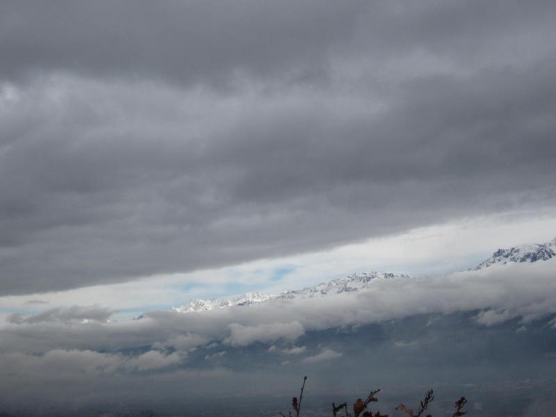 du ciel bleu....au loin!