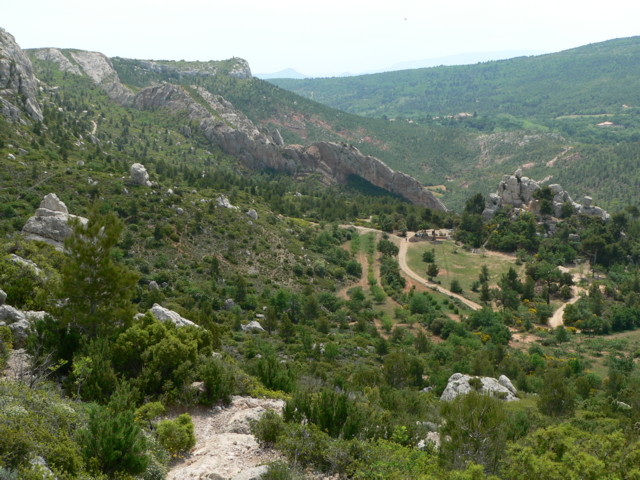 Echine dorsale rocheuse et refuge Cézanne