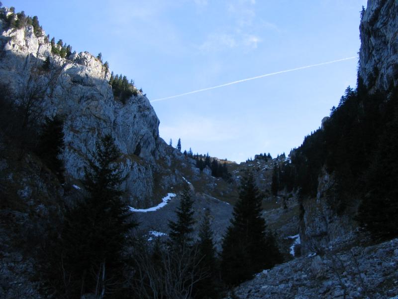 En bas du cirque ouest