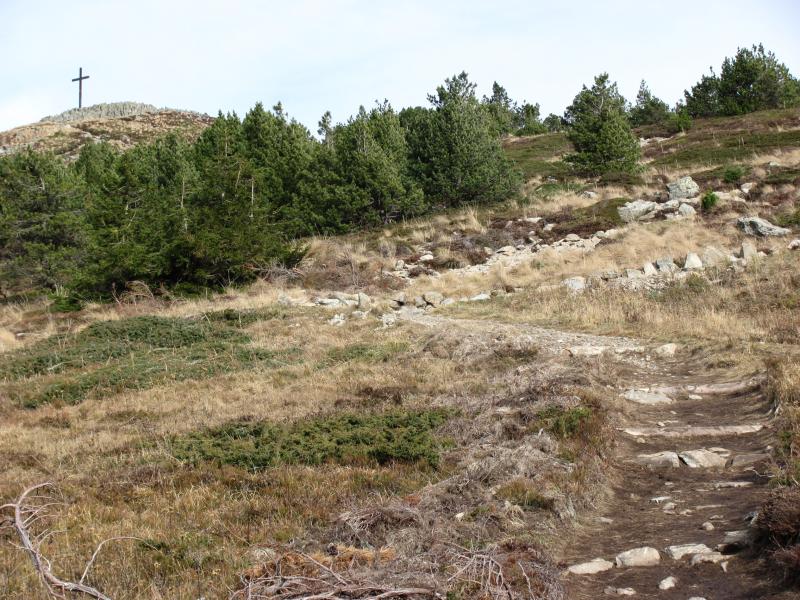 En montant vers la Croix