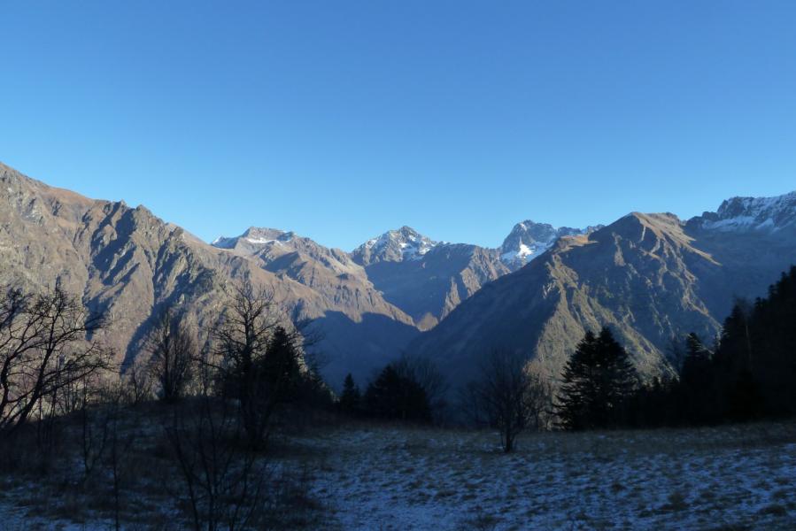 En remontant le vallon glacé de la Chapelle
