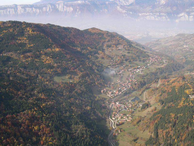 En vol, vue sur St Mury