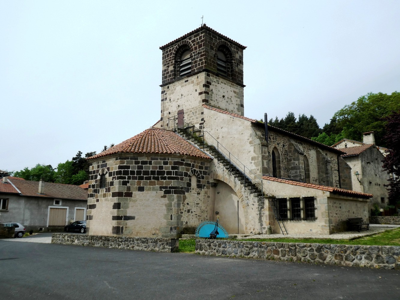 Eglise du 11e siÃ¨cle de Saint-Maurice-de-Roche