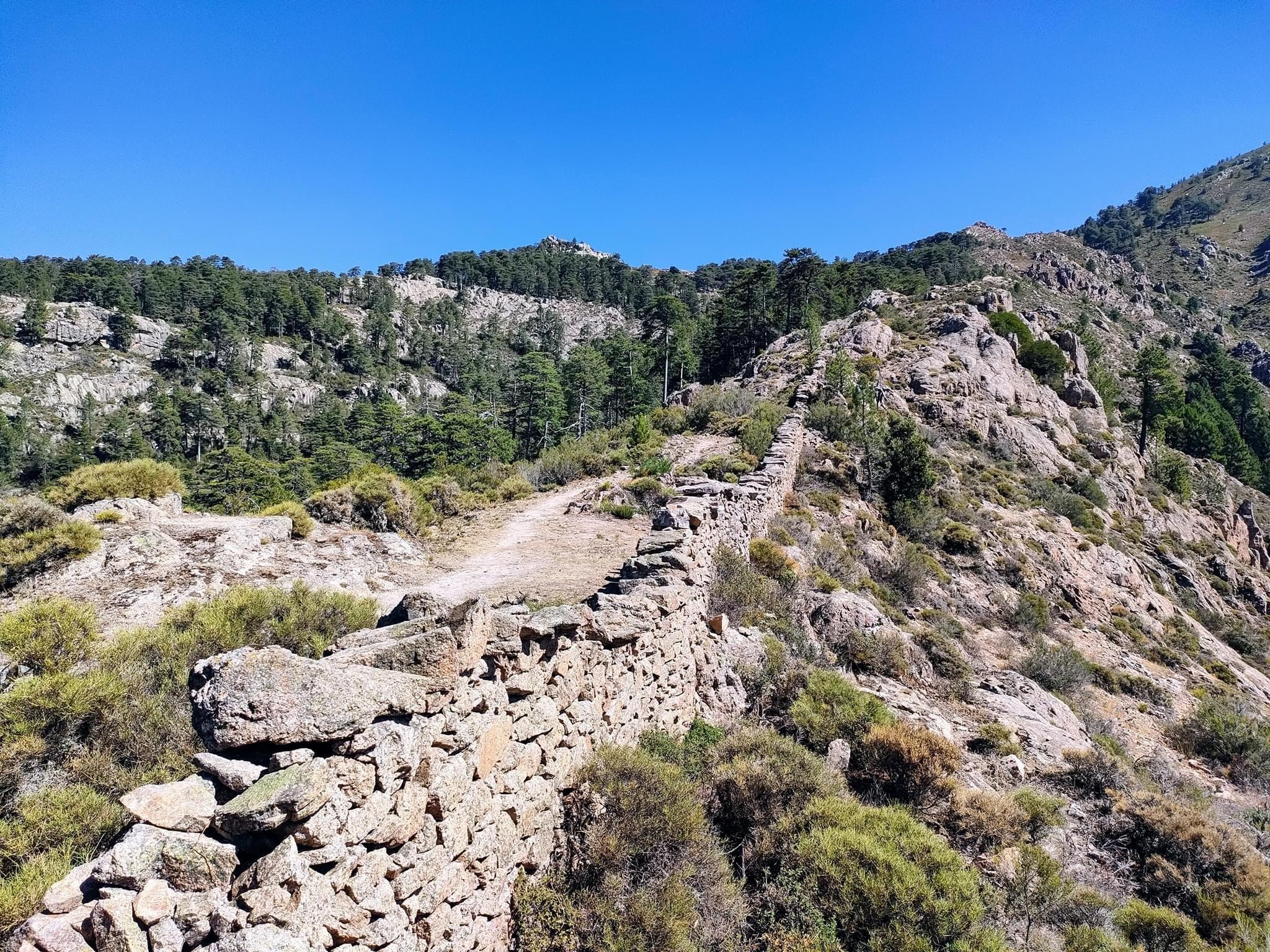 Encore le mur, sur 1 km